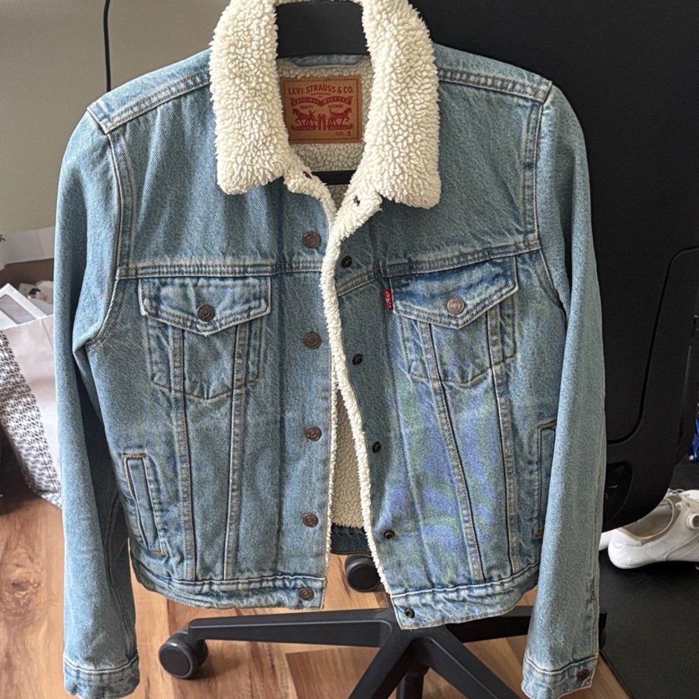 Levi's Light Blue Denim Jacket with Sherpa Collar